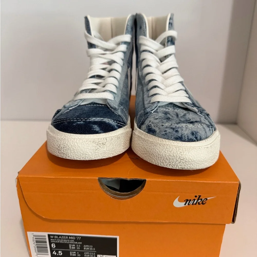 Women Size 6 // Nike High-Top Sneakers in Denim Tie-Dye - Picture 3 of 7